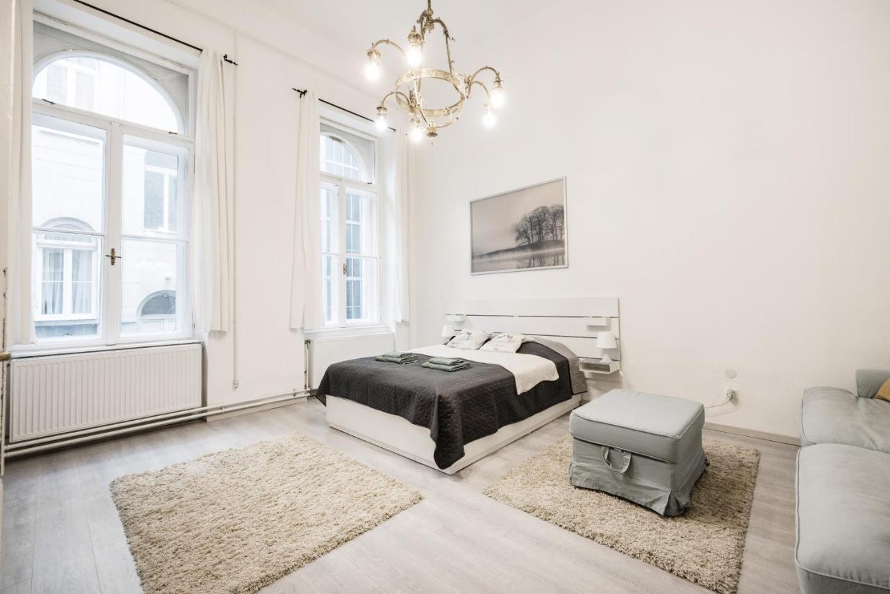Podi Apartment Budapeste Exterior foto